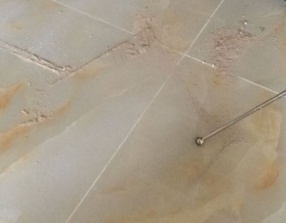 若羌瓷砖空鼓维修公司分享粘合剂选择不当在瓷砖铺贴过程中可能导致以下问题